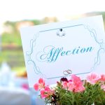 planifiez un mariage de rêve tout en respectant votre budget grâce à nos conseils pratiques et astuces pour une cérémonie inoubliable à prix abordable.