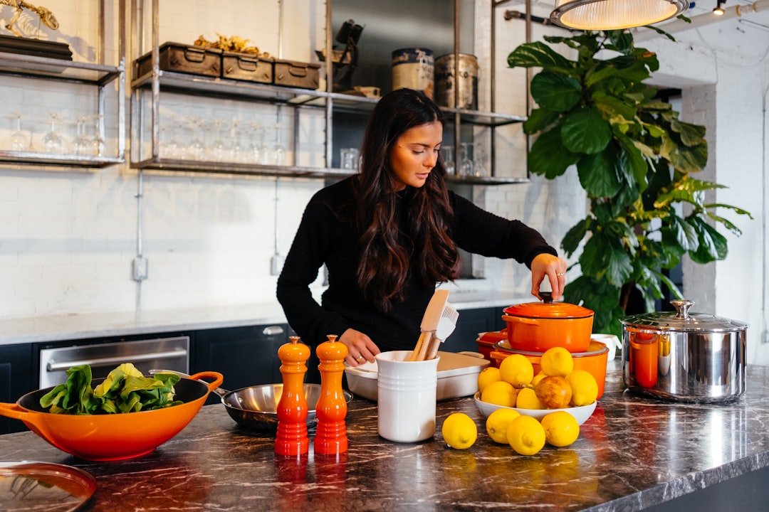 optimisez votre cuisine pour un espace fonctionnel et ergonomique, alliant design moderne et organisation efficace.